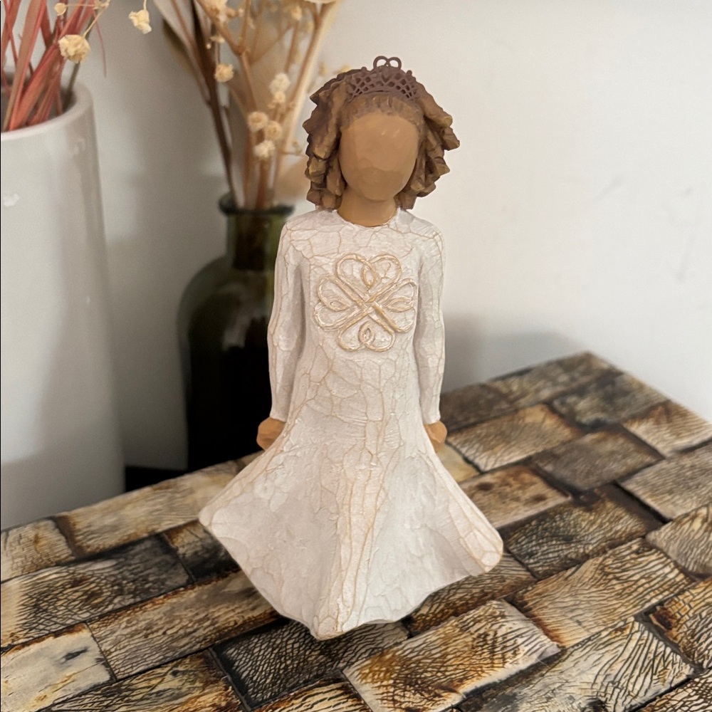 WILLOW TREE Irish Charm Figurine Susan Lordi 2010 Luck Laughter Strength Uplift - Picture 5 of 15
